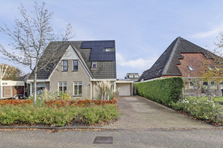 De Eenhoorn 2E, Oosterblokker 