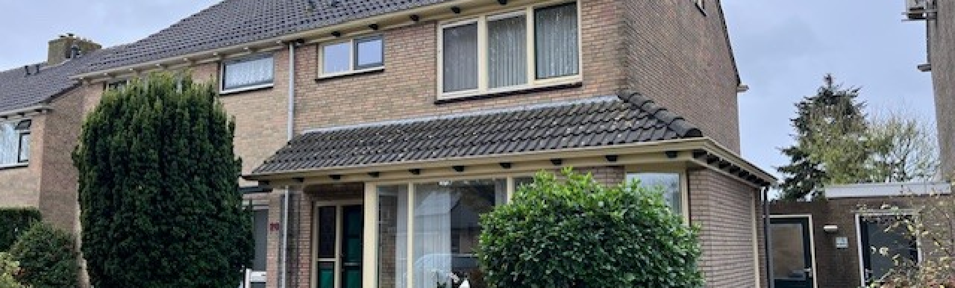 Essinglaan 22, Oosterblokker