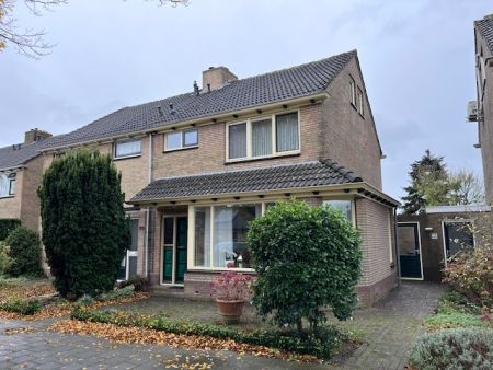 Essinglaan 22, Oosterblokker