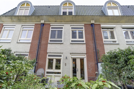 Jeudje 9, Hoorn