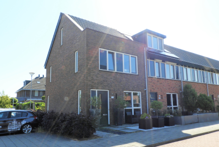 Pennekamplaan 41, Oosterblokker