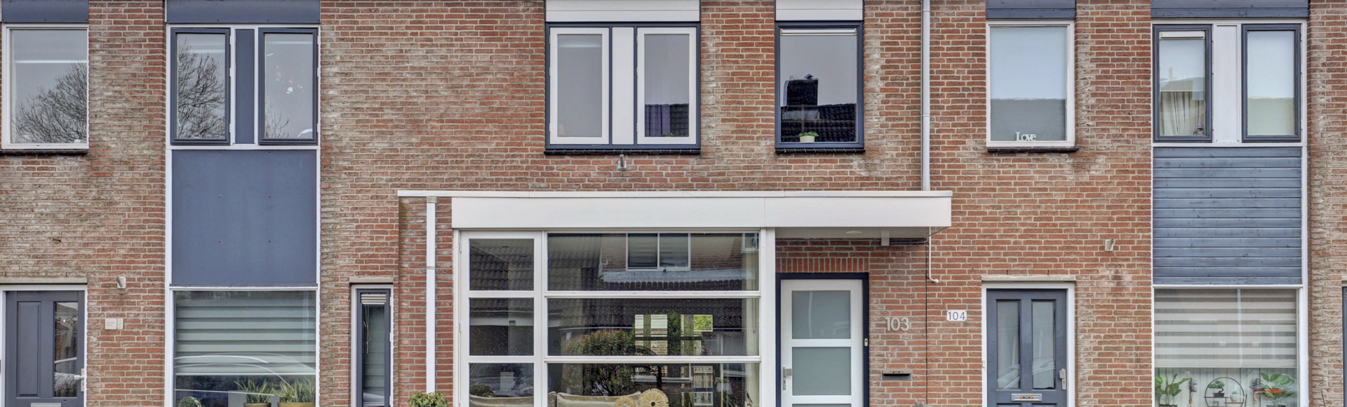 Butterwoud 103, Zwaag