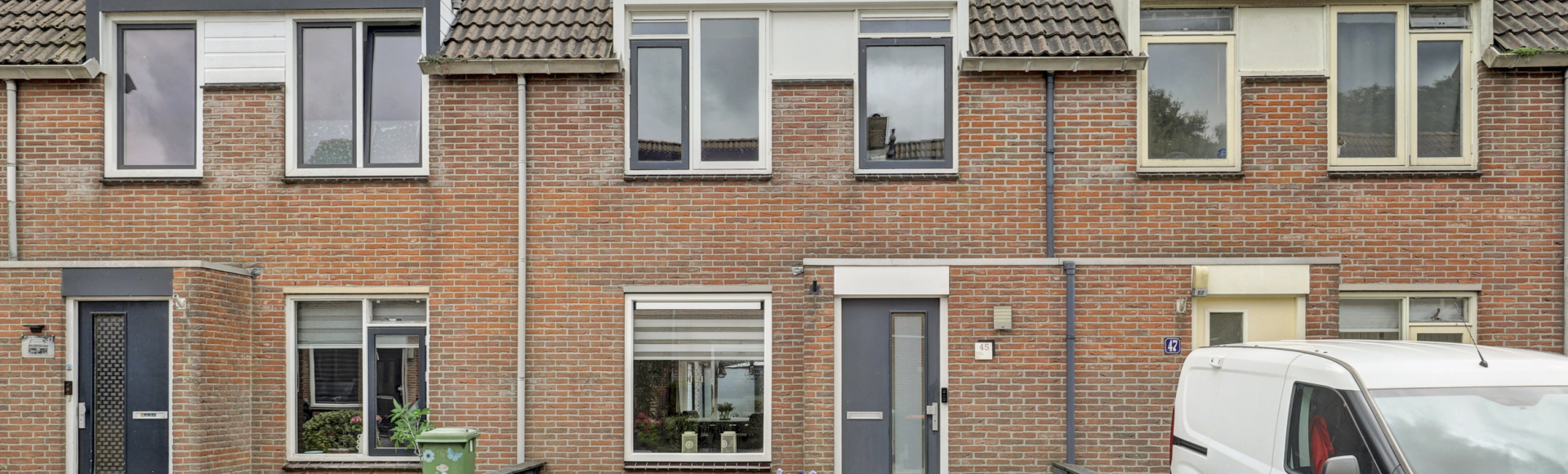 De Eenhoorn 45, Oosterblokker