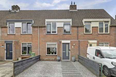 De Eenhoorn 45, Oosterblokker