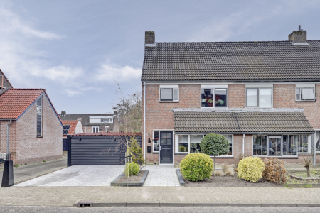 Munnikenwoud 34, Zwaag